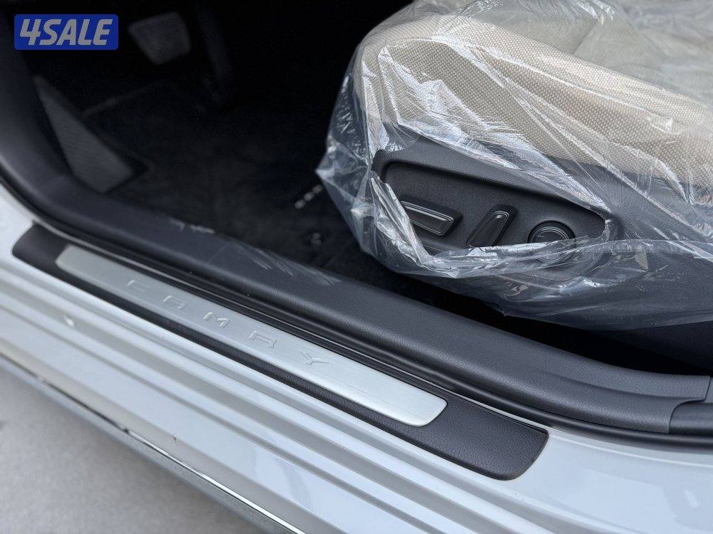 Camry LE / 2025 / اصفار / فئة الوسط14