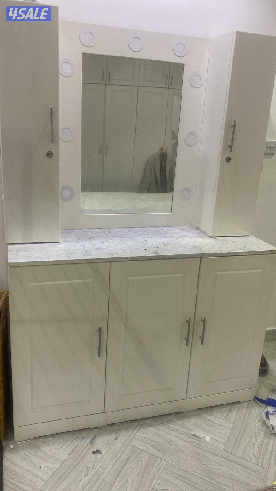 للبيع غرف نوم سرير ماترس طبي وسرير اطفال دورين وتسريحه وغنفات مستعملات0