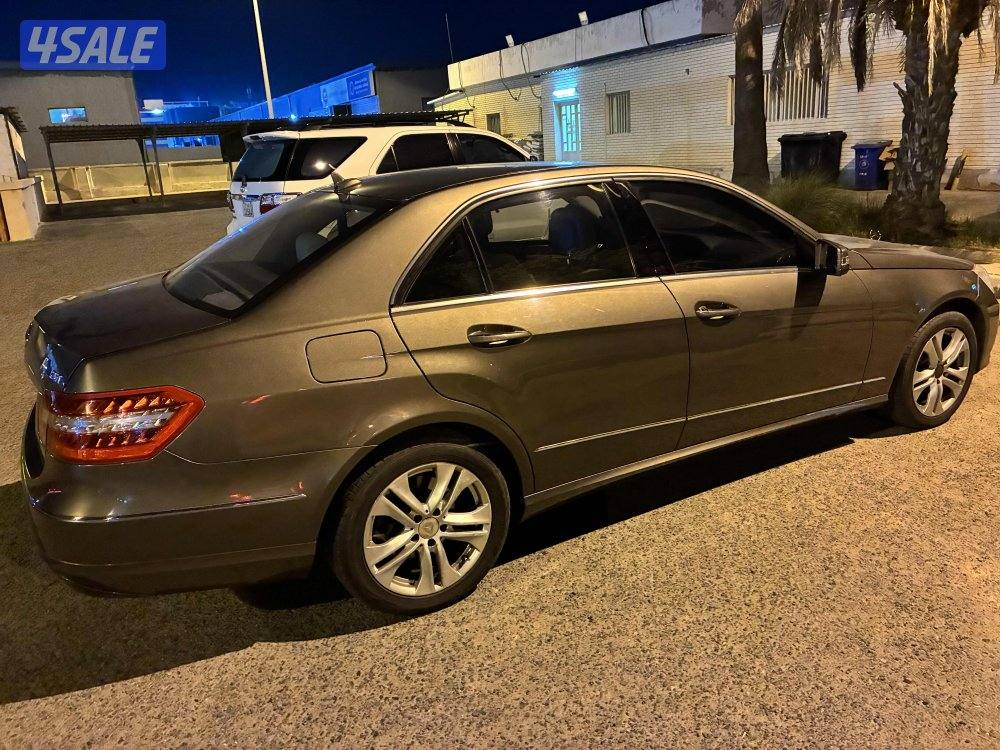 مرسيديس e 2502