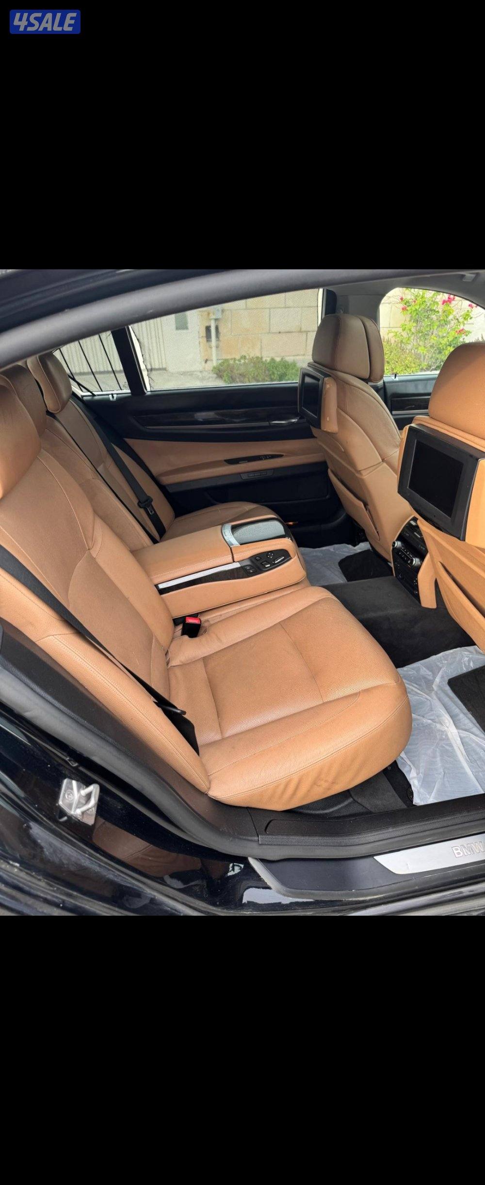 BMW 750Li  20126