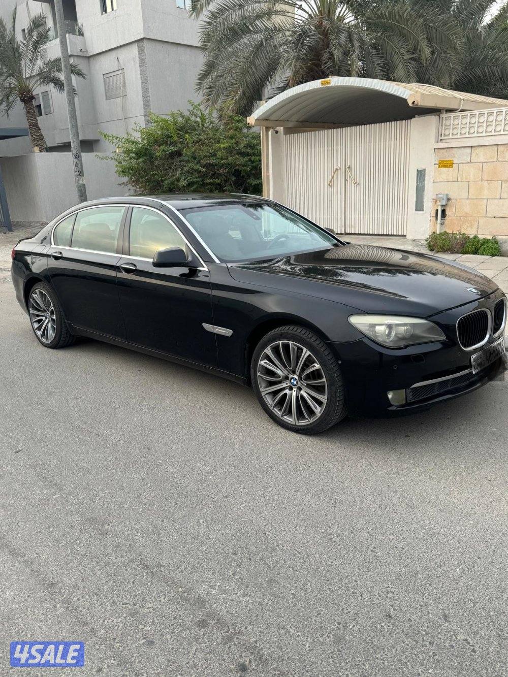 BMW 750Li  201212
