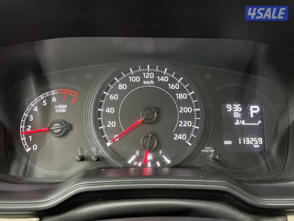 TOYOTA COROLLA 1.6L XLI STD OPTION6