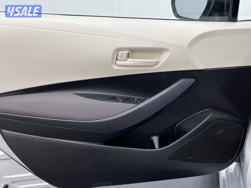 TOYOTA COROLLA 1.6L XLI STD OPTION10