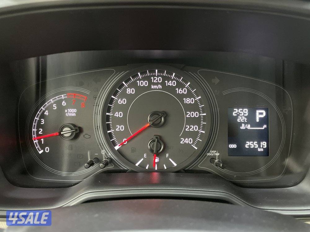 TOYOTA COROLLA 1.6L XLI STD OPTION6