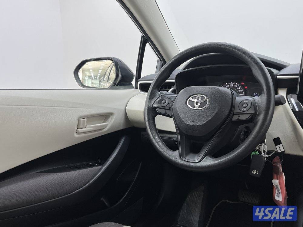 TOYOTA COROLLA 1.6L XLI STD OPTION12