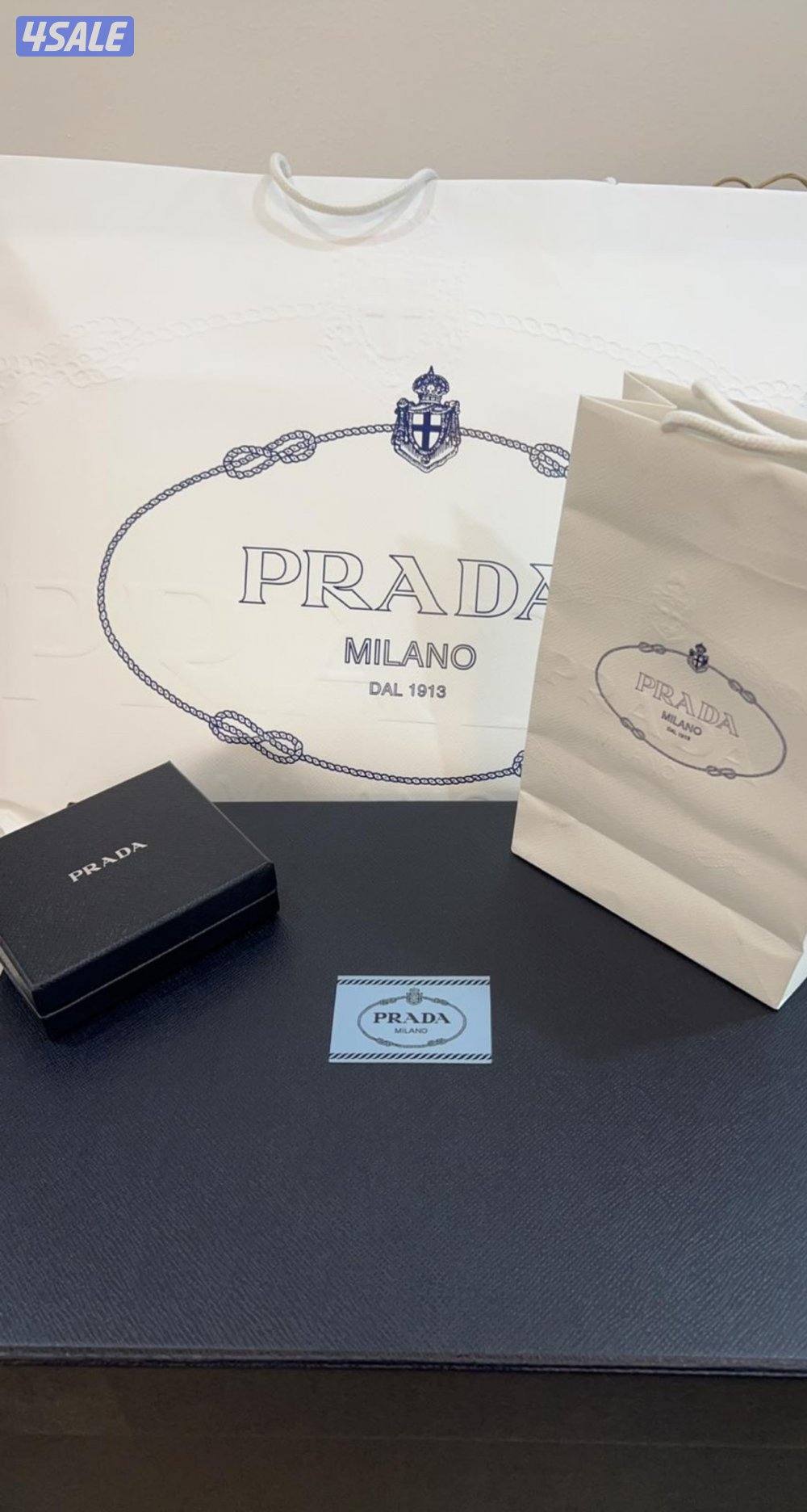 ❤️⚫️PRADA⚫️❤️0