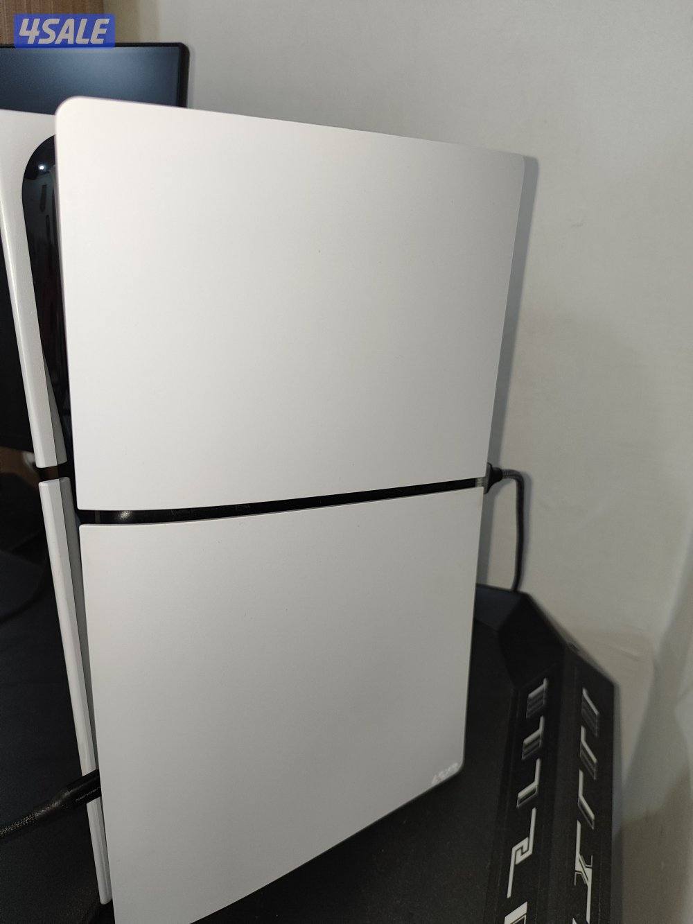 للبيع سوني ٥ او للبدل مع بيسي السوني نضيفه جدا بدون كرتون1