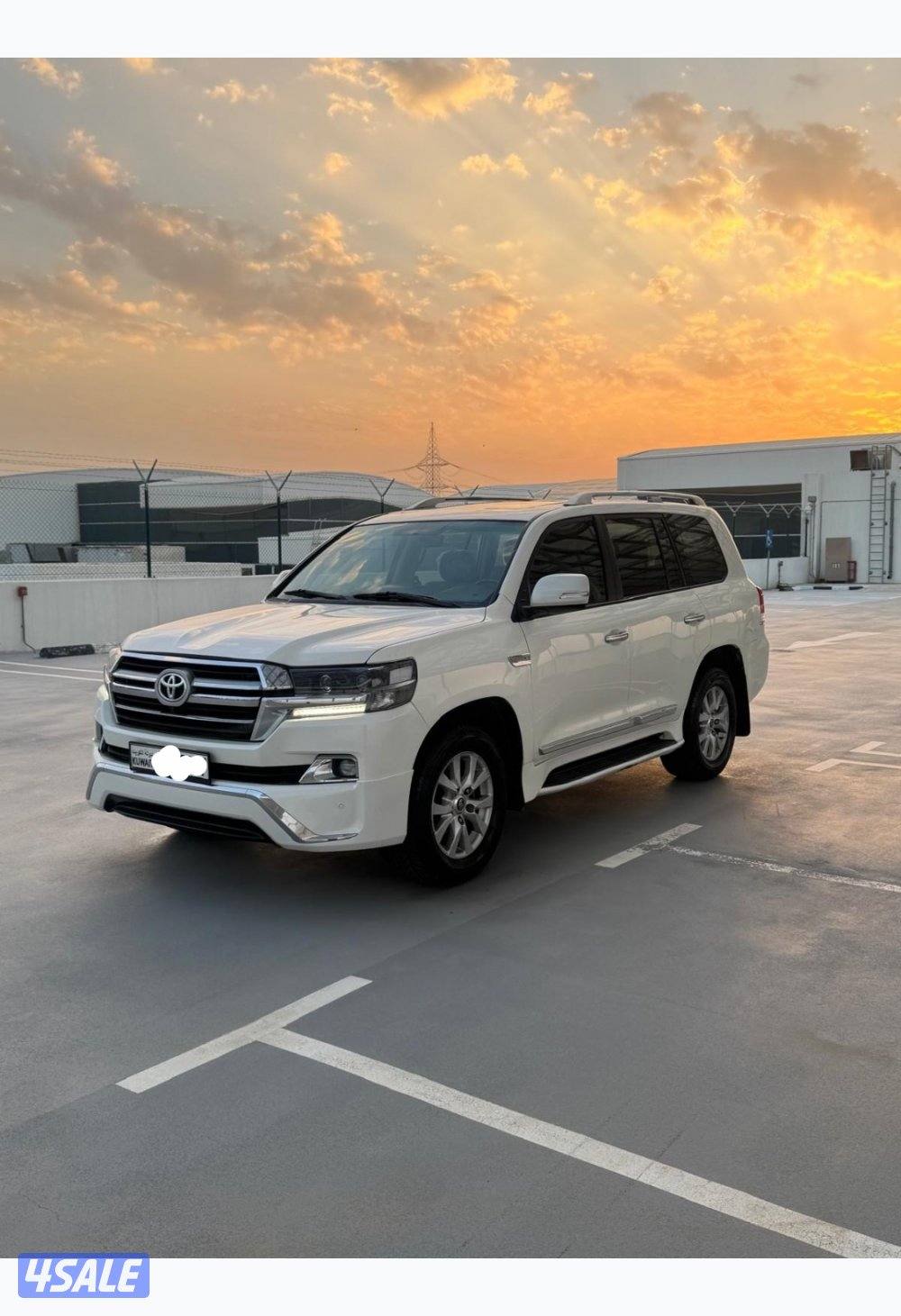 للبيع لاند كروزر 2016 GX.R V8 وارد الساير1