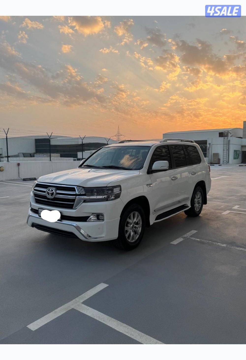 للبيع لاند كروزر 2016 GX.R V8 وارد الساير3