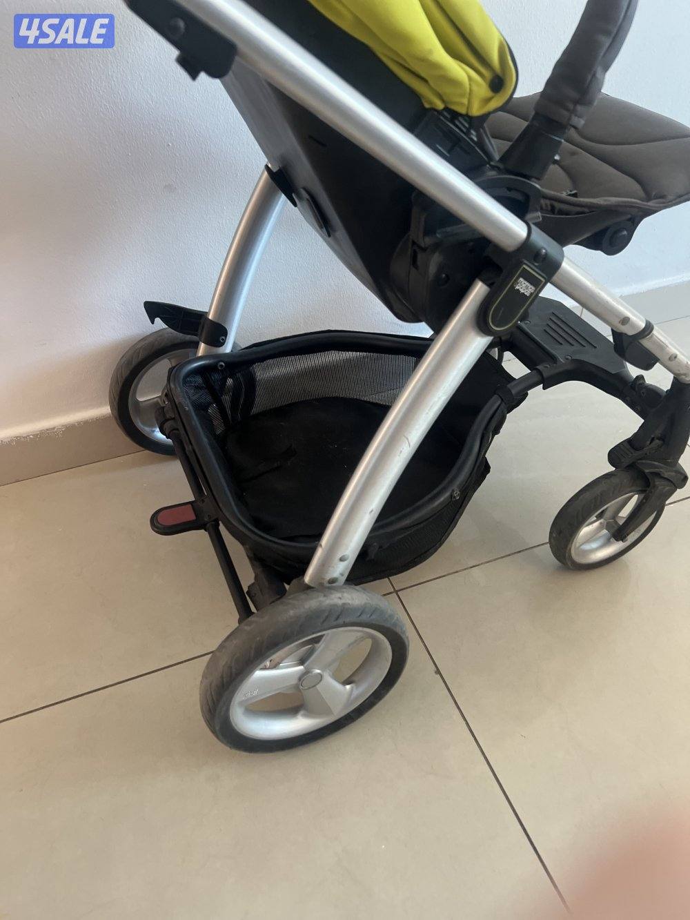 عرباية طفل مع كرسي سيارة5