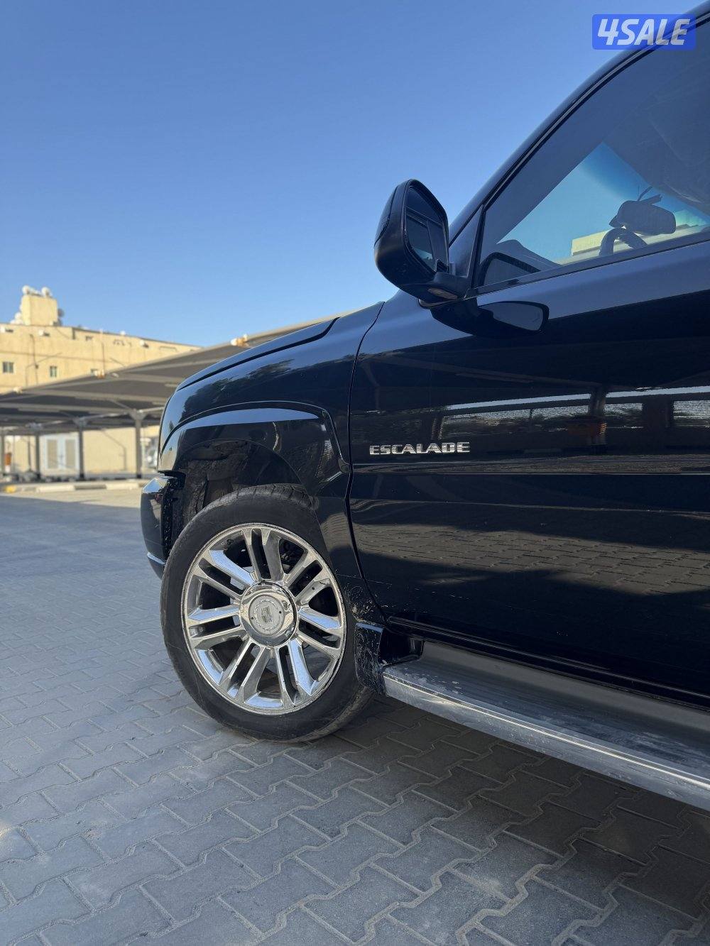 للبيع اسكاليد 2005 شرط الفحص7