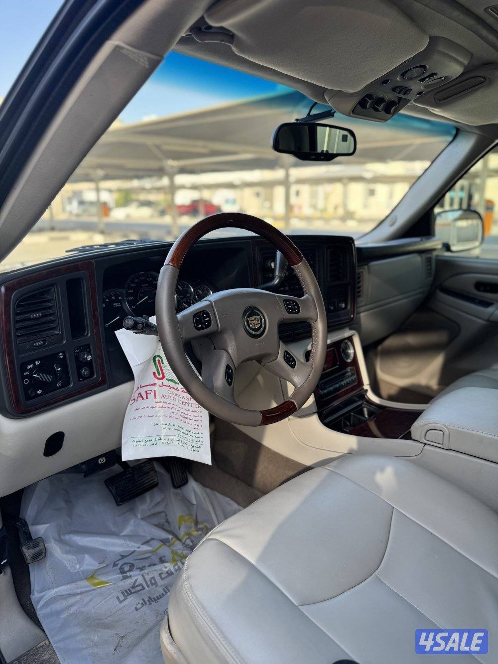 للبيع اسكاليد 2005 شرط الفحص9