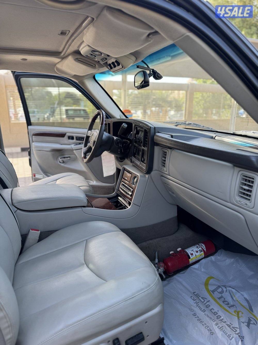 للبيع اسكاليد 2005 شرط الفحص12