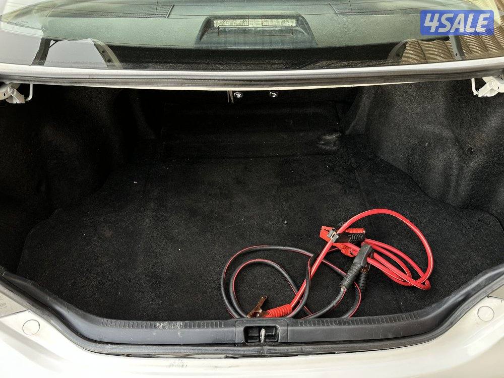 للبيع كامري موديل ٢٠١٥ نضيف جدا8