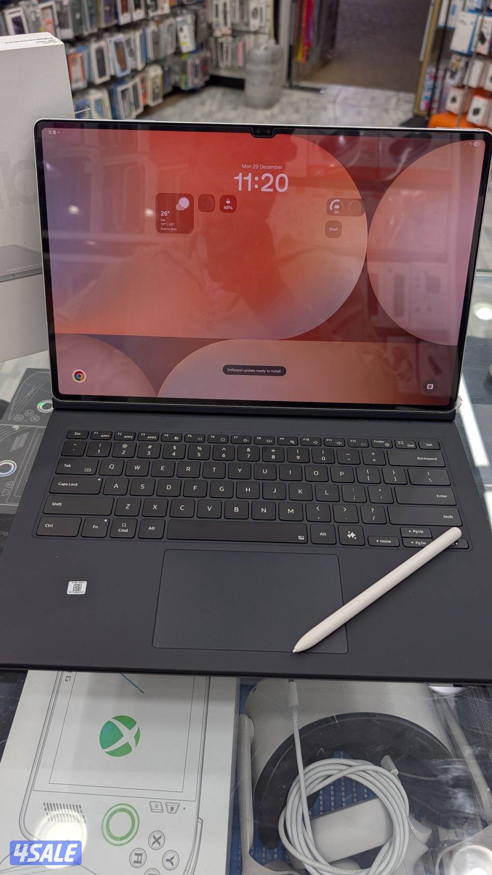 Samsung tab S10 Ultra with keyboard3