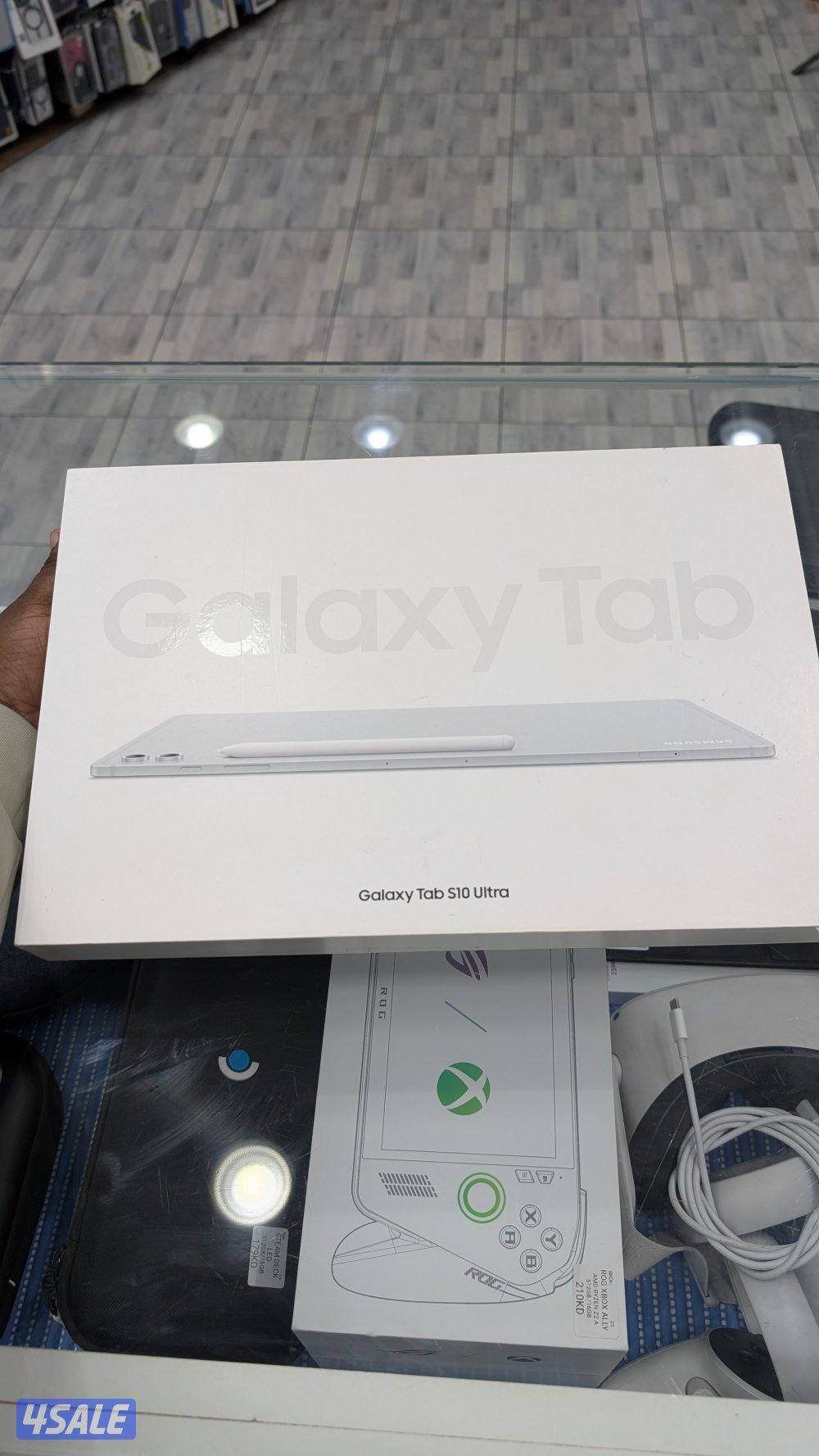 Samsung tab S10 Ultra with keyboard4