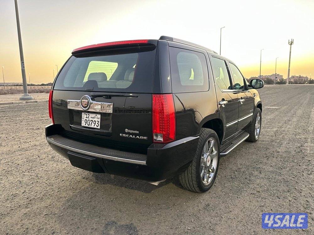 كاديلاك اسكاليد ٢٠١٣ صبغ وكالة الغانم3