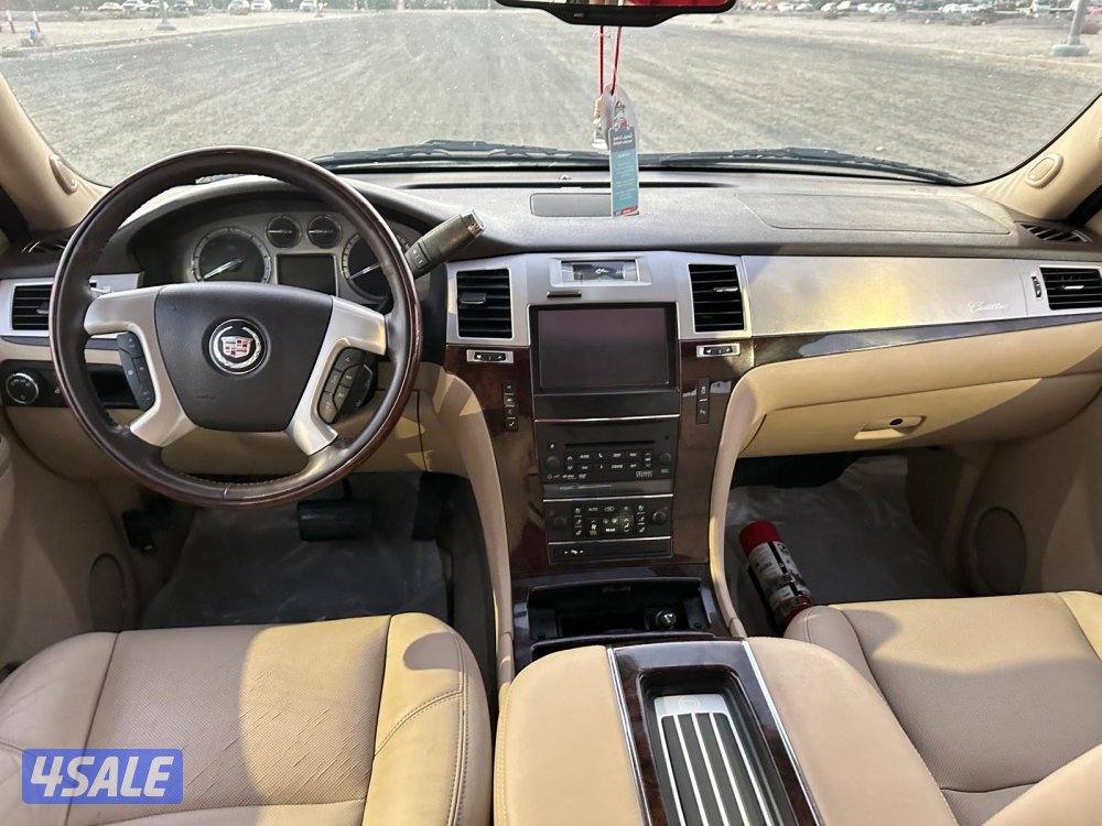 كاديلاك اسكاليد ٢٠١٣ صبغ وكالة الغانم9