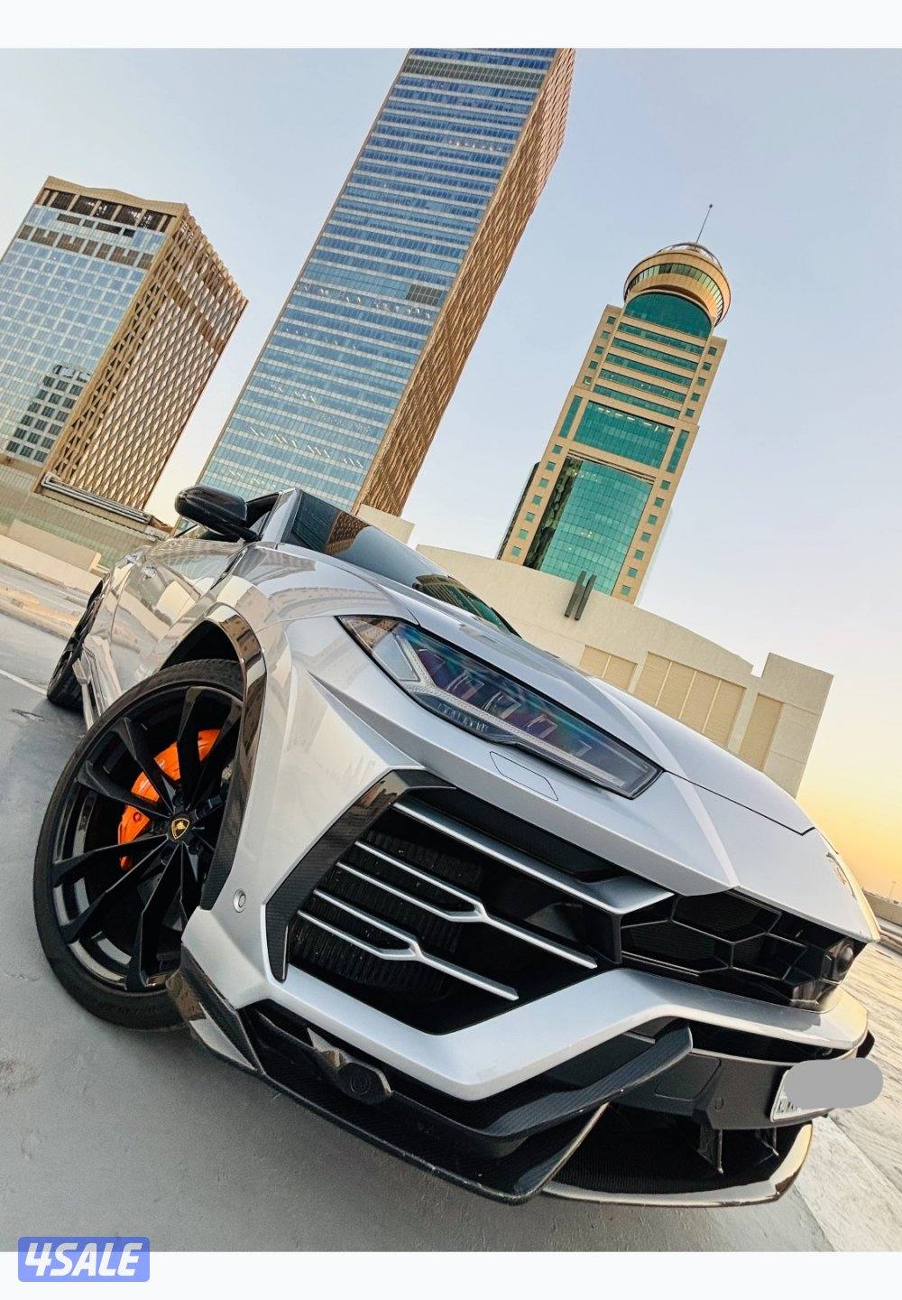 Lamborghini 4x4  Urs SUV model 20196