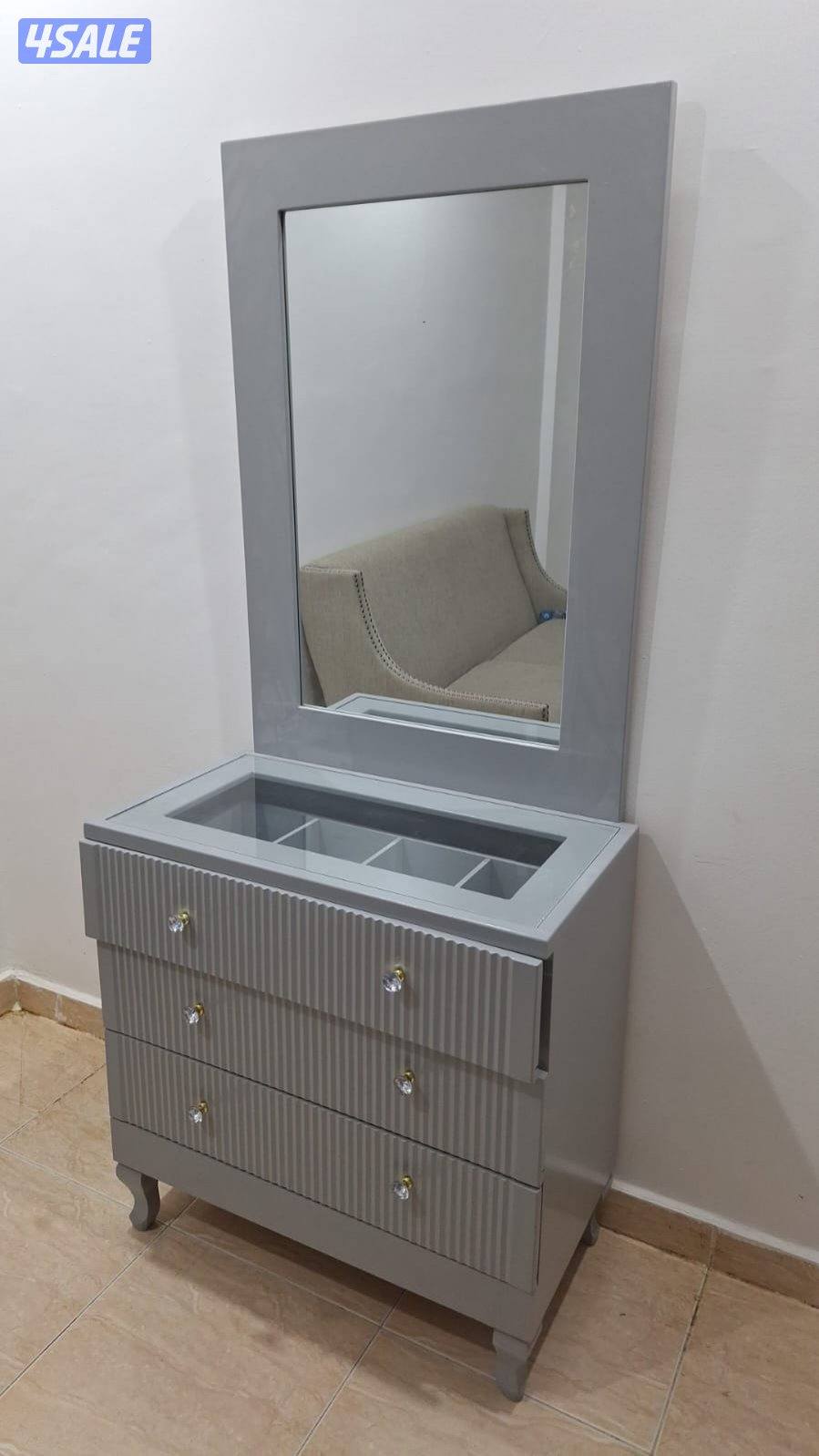 كبتات للبيع ٢ باب ارفف وعلاقة جديد بسعر ٤٥11