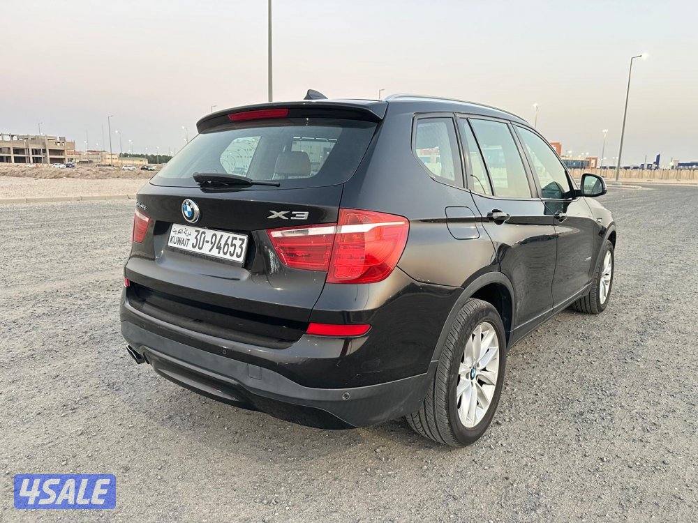 BMW X3 موديل ٢٠١٥ بحالة ممتازة عداد قليل2