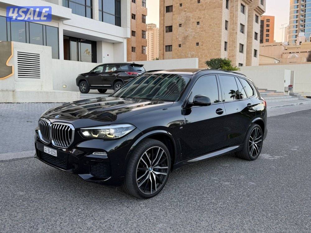 بي ام X5 م 2021 بكج M POWER تحت الكفالة V60