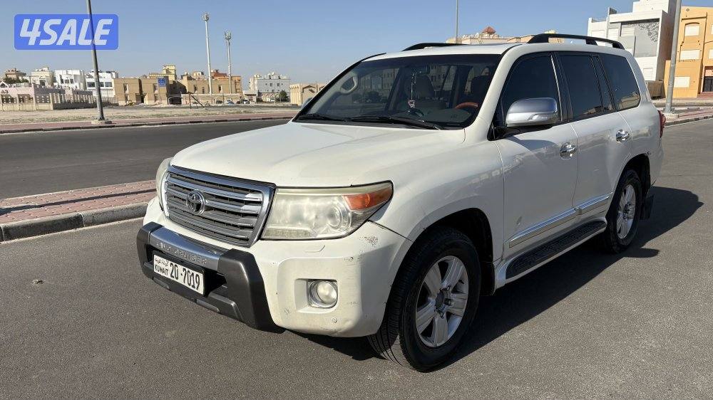 للبيع لاند كروز شرط الفحص  موديل 2012 كامل المواصفات درجة اولى4