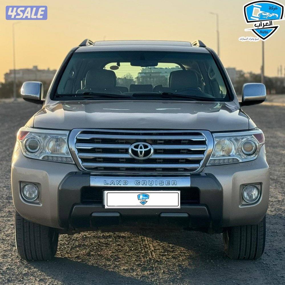 لاند كروزر VXR 20111