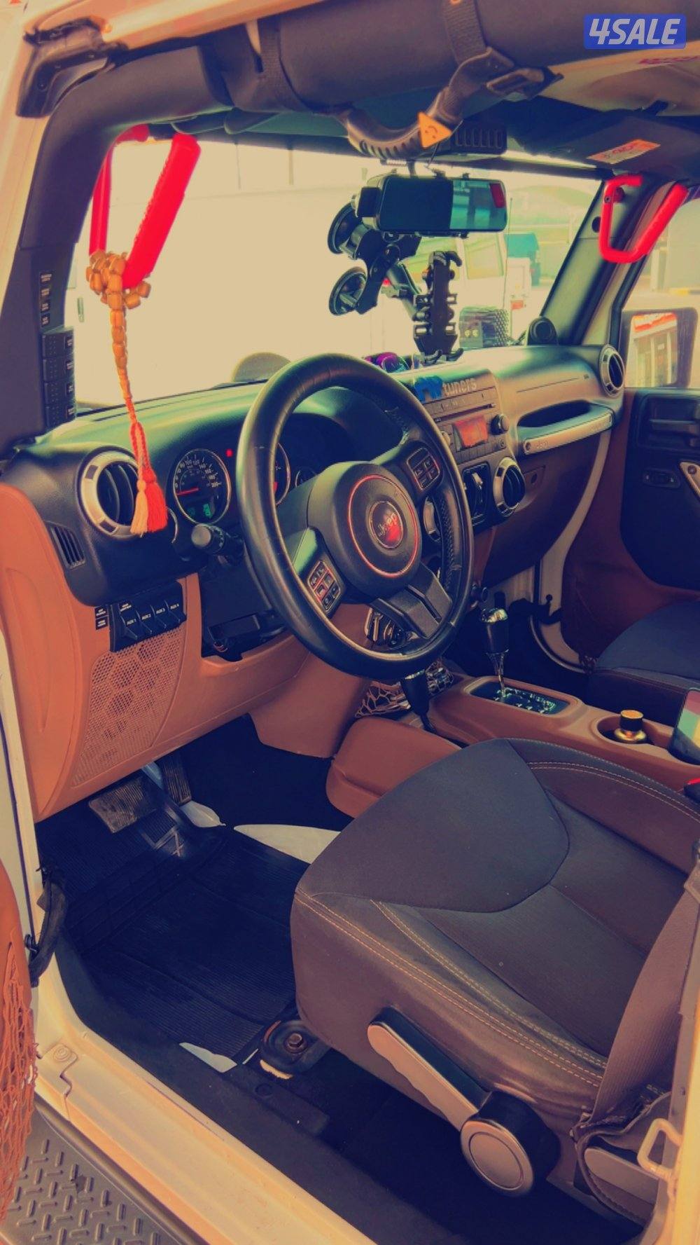 للبيع او البدل رانجلر 2013 شرط الفحص جير مكينه شاصي7