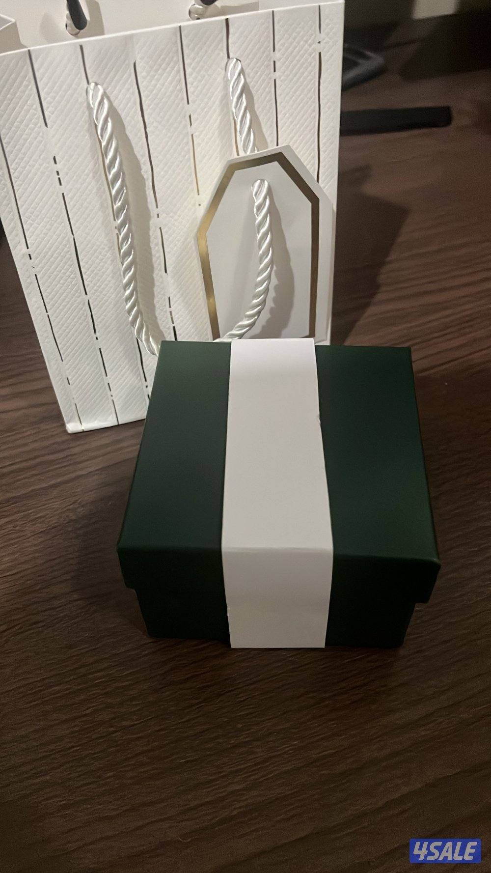 ساعه كاسيو اصليه جديده -ستانلس ستيل- سعر خاص اصليه 100%10