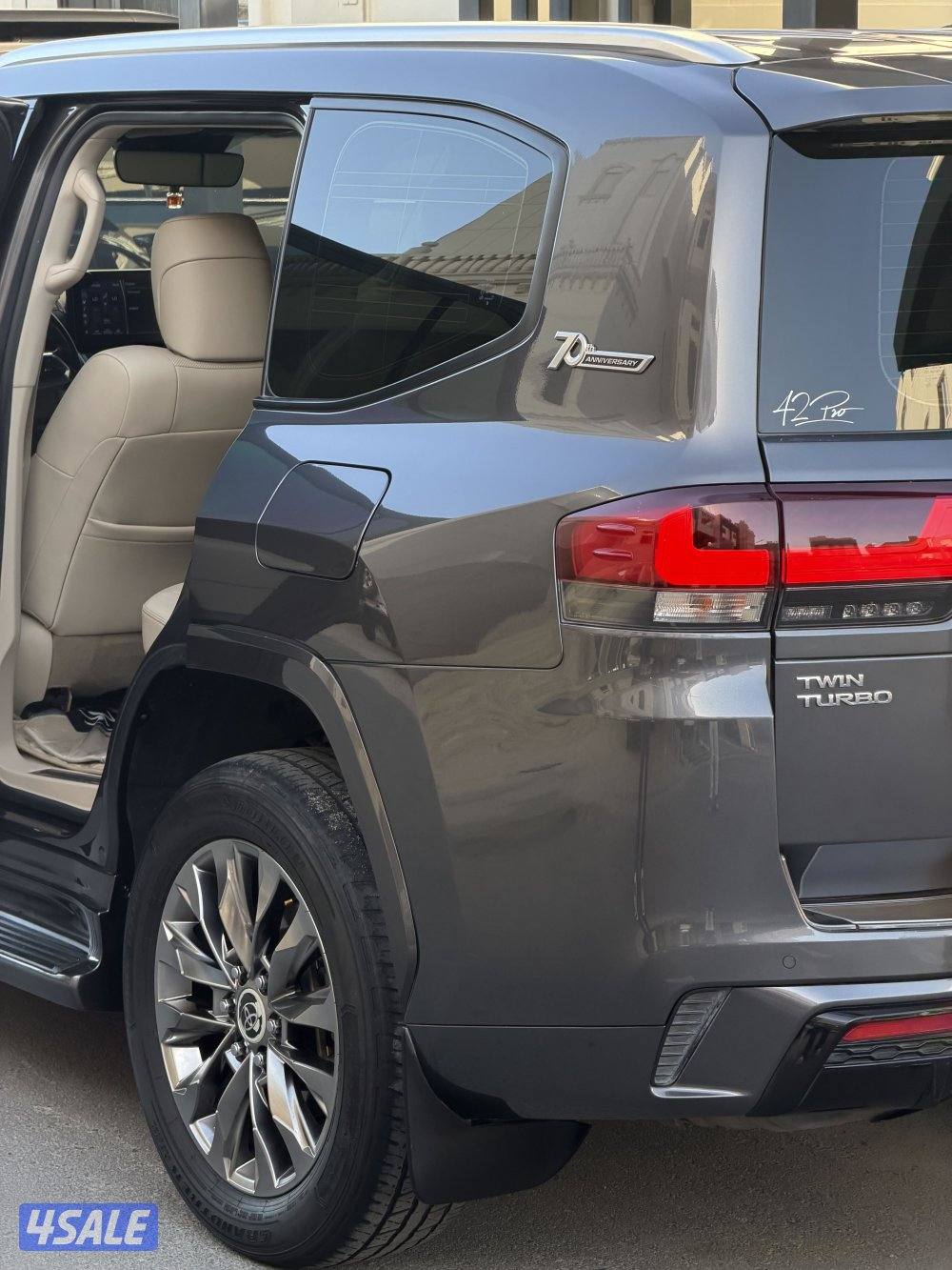 Land Cruiser twin turbo 2022 AREO’s7