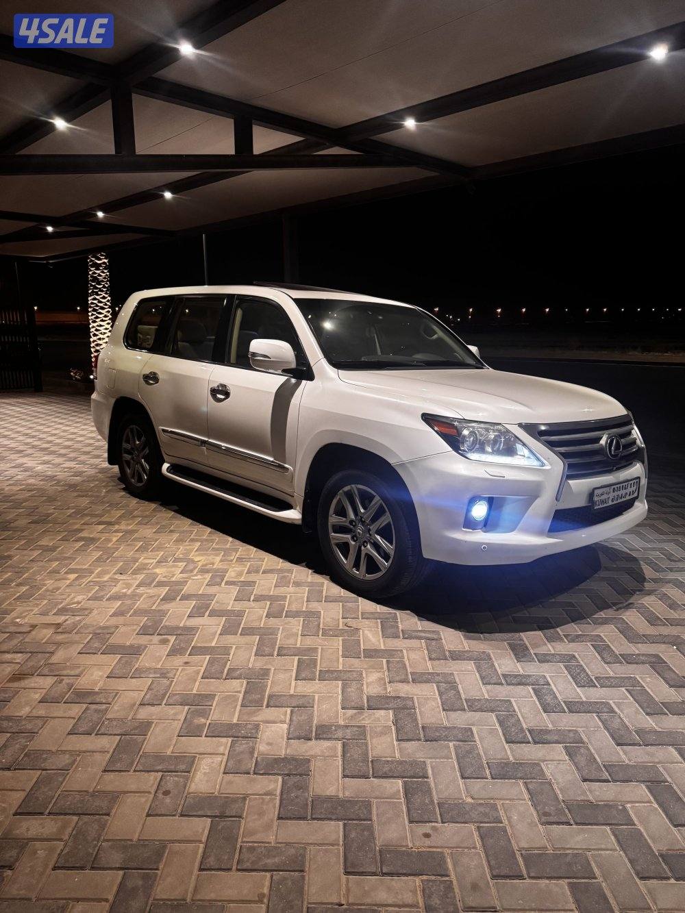 جيب لكزس 20140