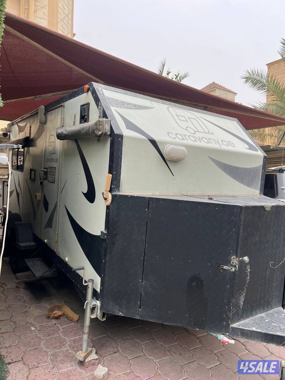 للبيع كرنفال 2024 نظيف جداً4