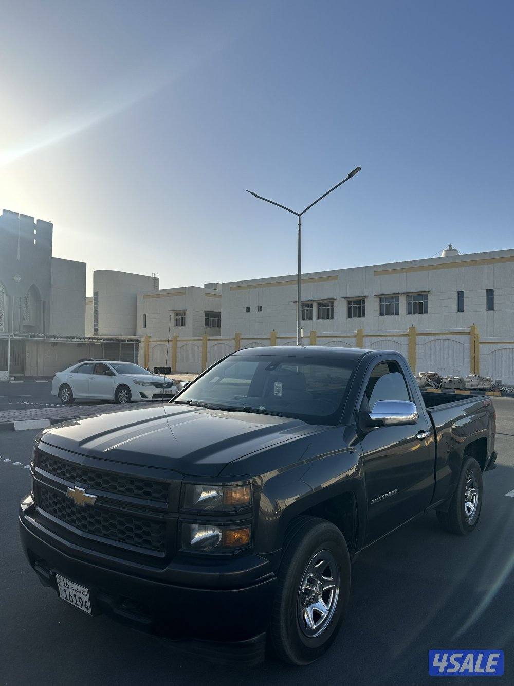 للبيع سلفرادو دبل قير ارضي3