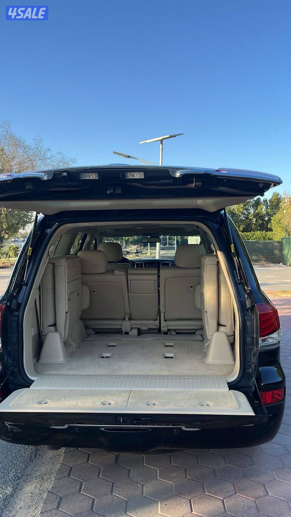 لكزس وكالة3