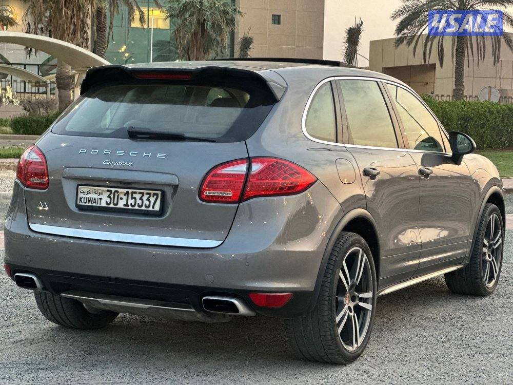 للبيع بورش كايين ماشي ١٣٨ الف كيلو3