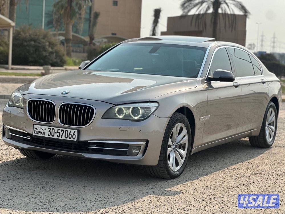 للبيع BMW 730Li وارد الوكالة الغانم1