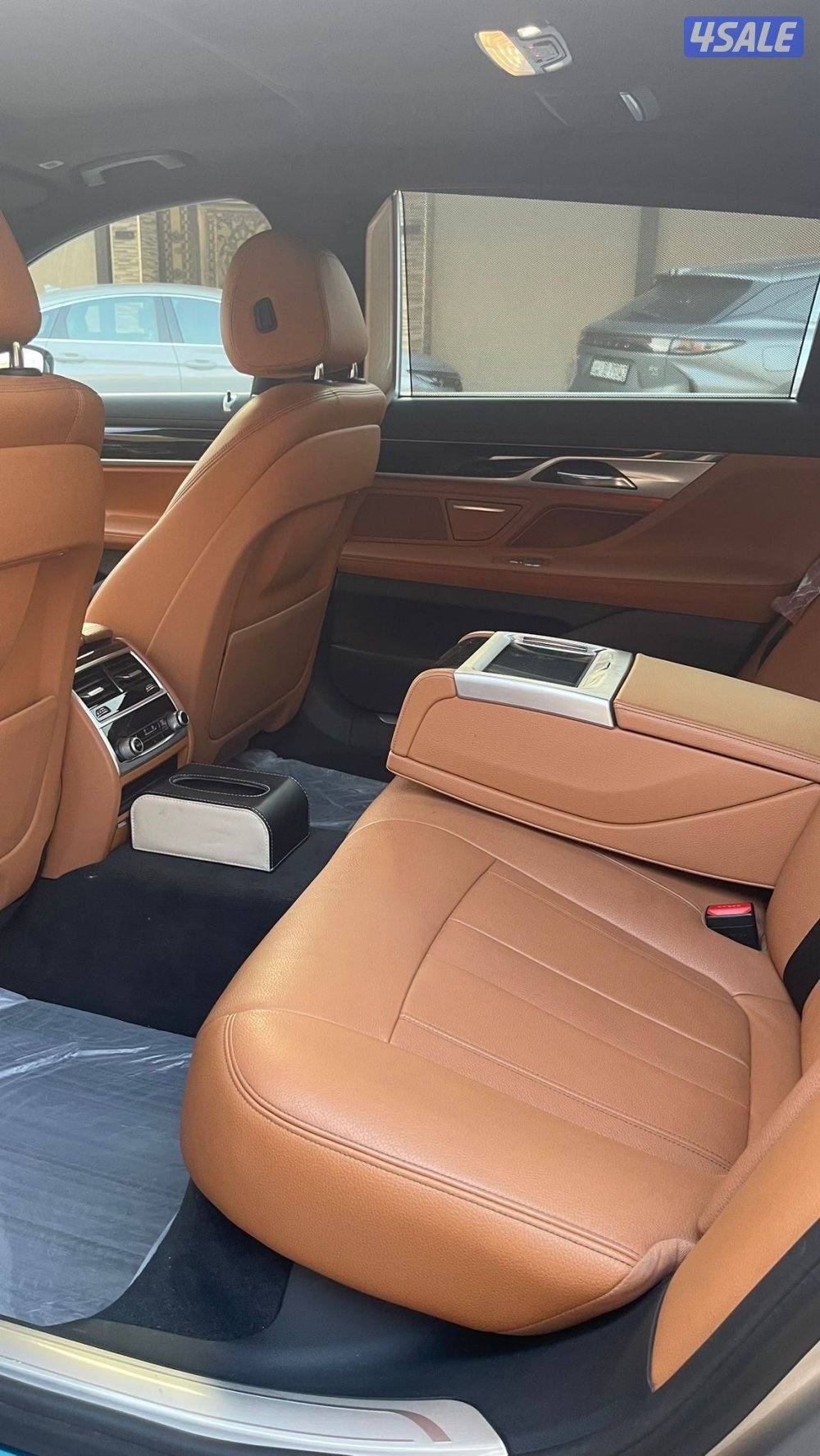 للبيع  او للبدل مع جيب بي ام 740 Il1