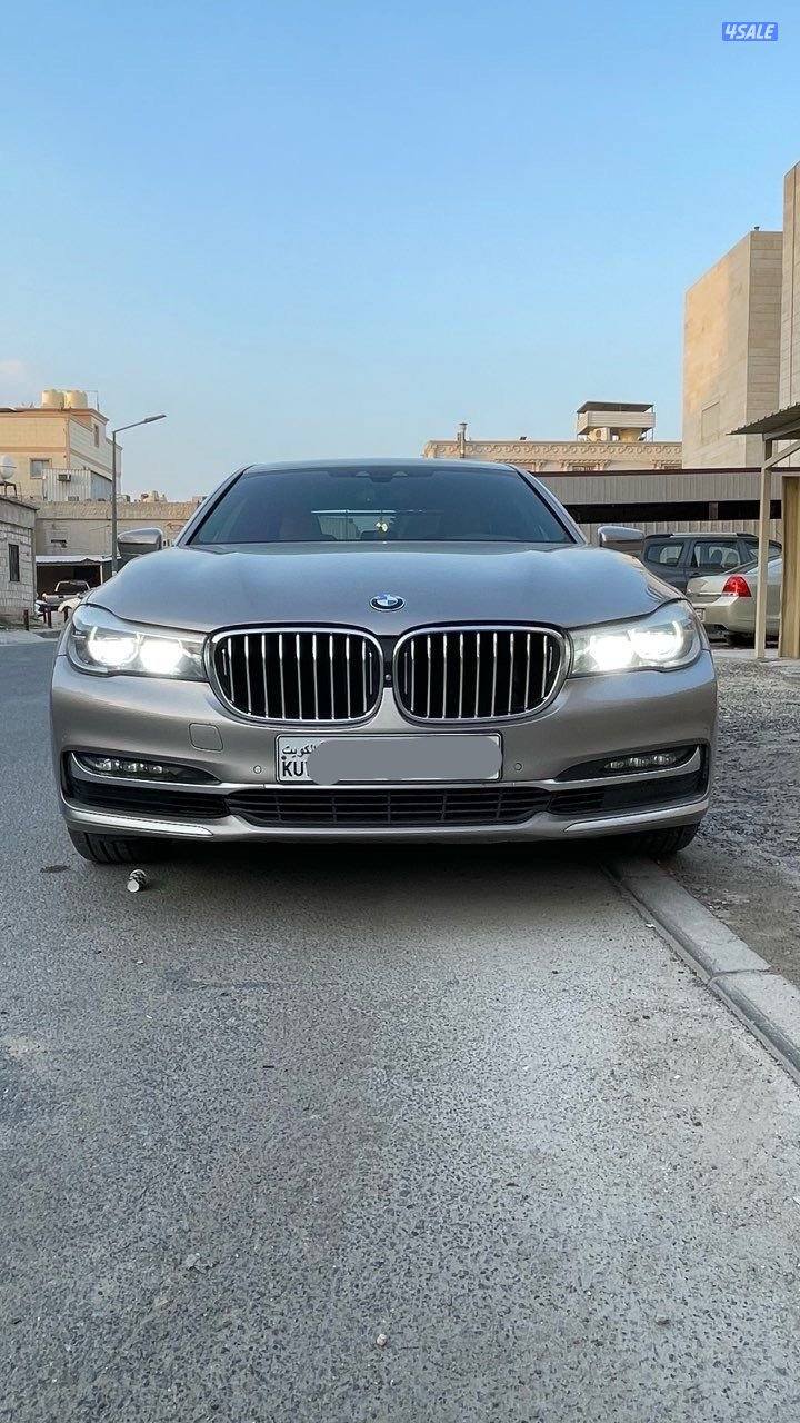 للبيع  او للبدل مع جيب بي ام 740 Il2