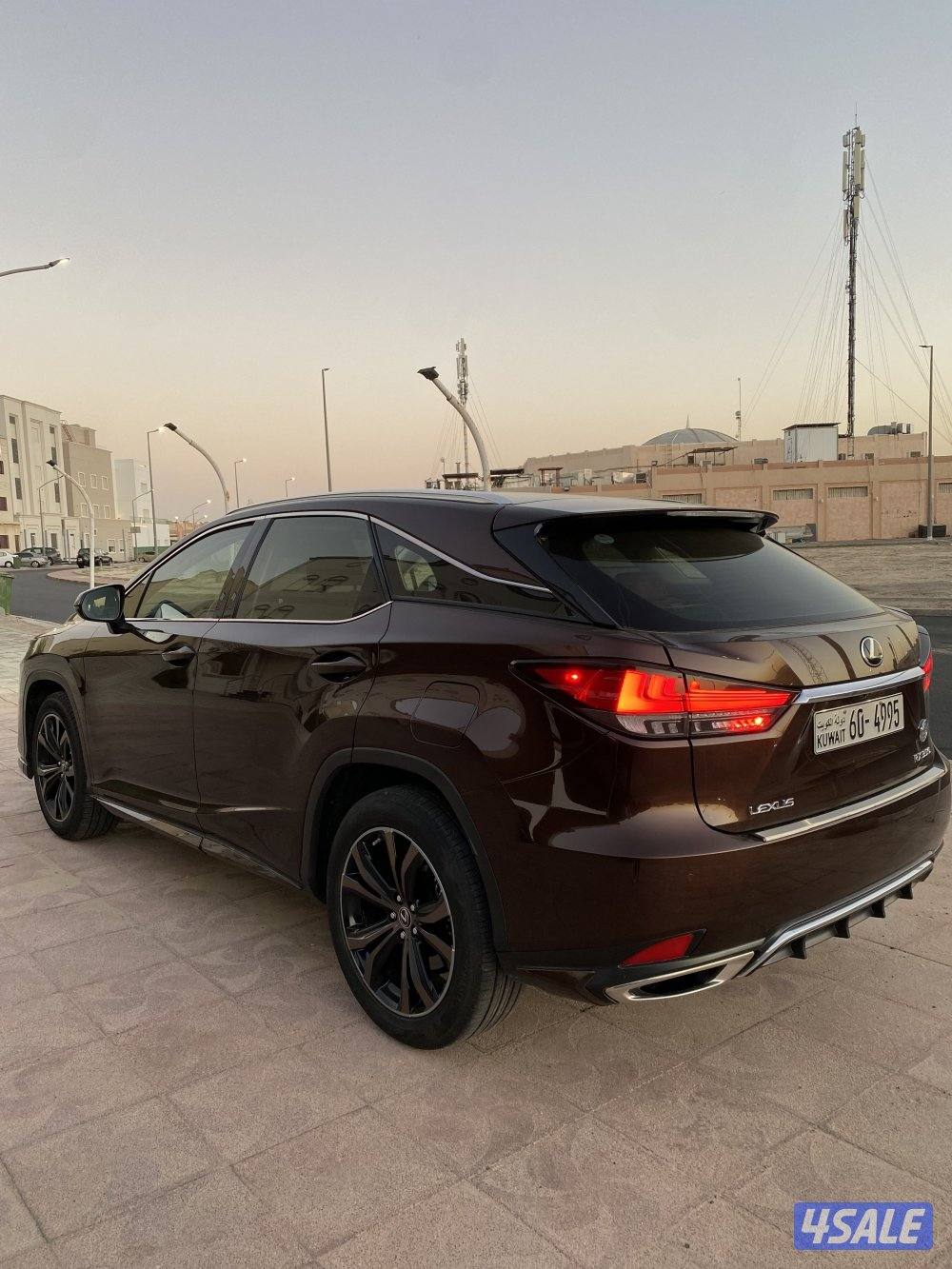 لكزس الفئة الأولى كامل مواصفات RX 20211