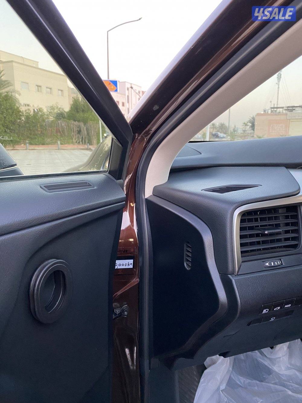 لكزس الفئة الأولى كامل مواصفات RX 20219