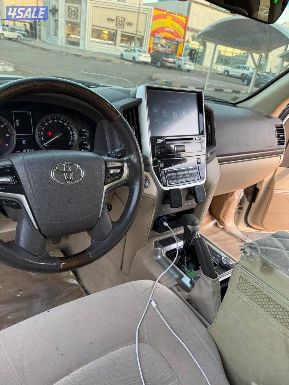 للبيع لاندكروزر 2019 قراند تورنق شرط الفحص ماشي 187 الف سيرفس منتظم با2