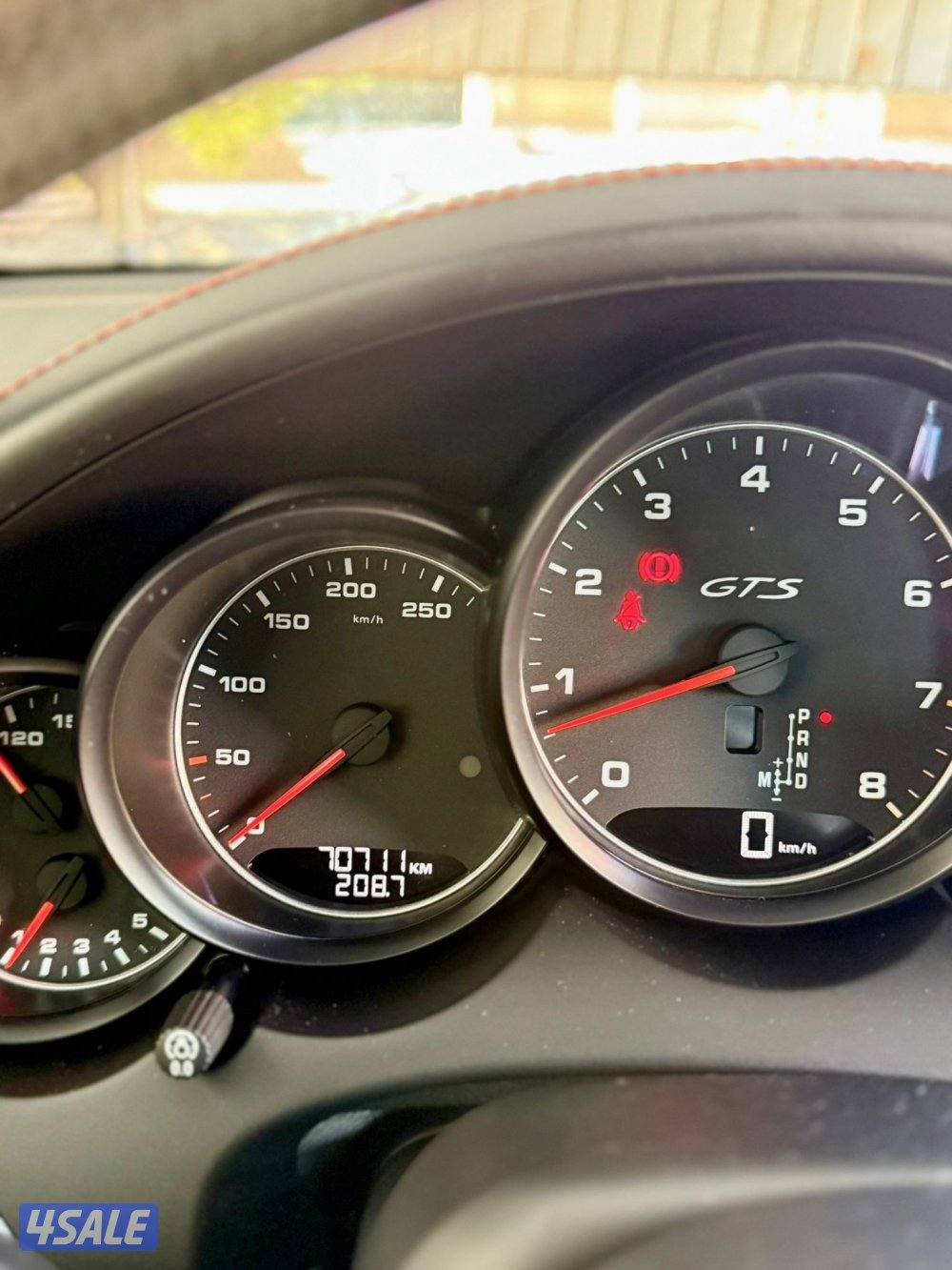 بورش كايين GTS ماشي 70 ألف موديل 201612