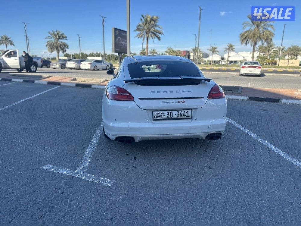 المالك الأول - صبغ الوكالة - Panamera GTS - full carbon fiber13