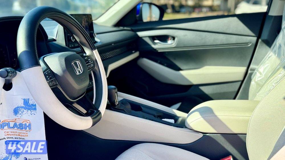 Honda Accord 2023 LX - Under Warranty8