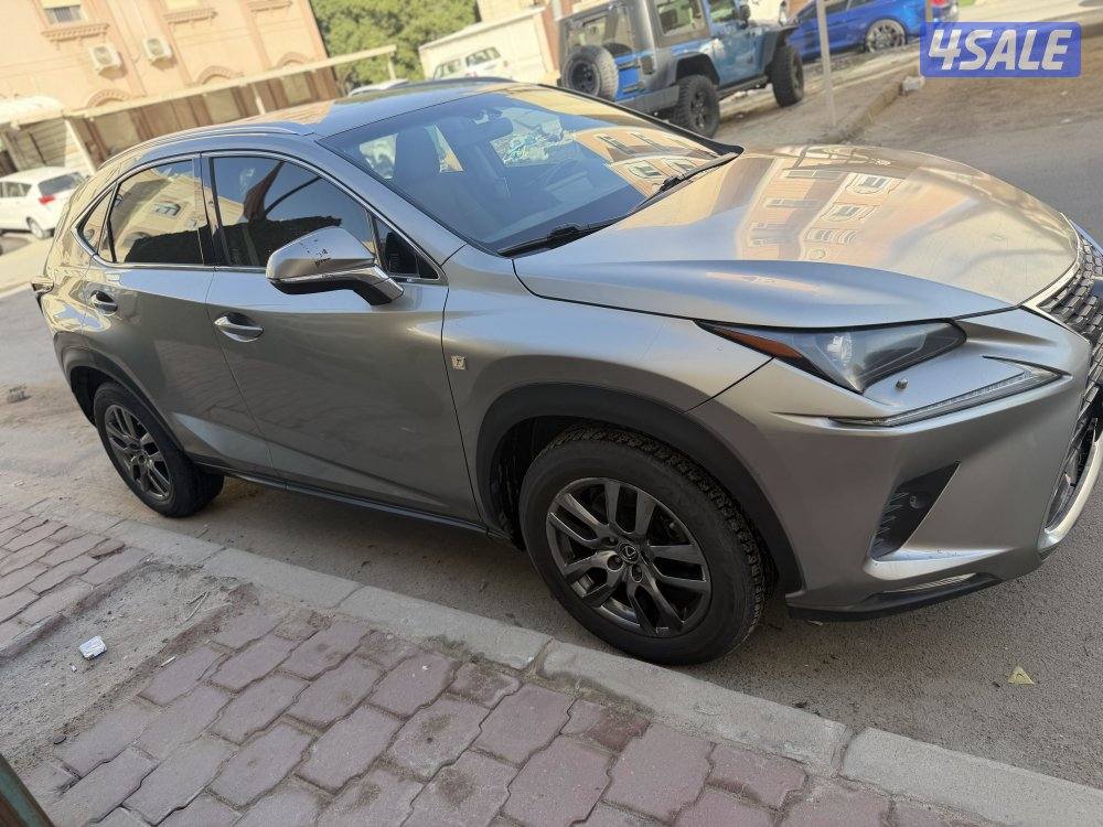 لكزس2019 nx300 ماشي 45 الف فقط صبغ الوكاله2