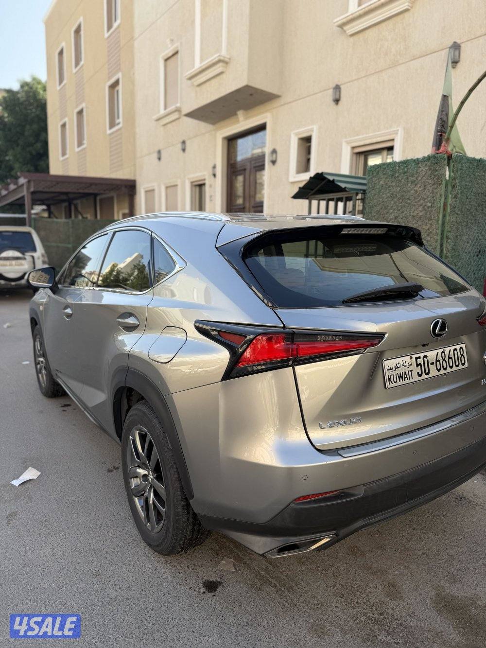 لكزس2019 nx300 ماشي 45 الف فقط صبغ الوكاله6