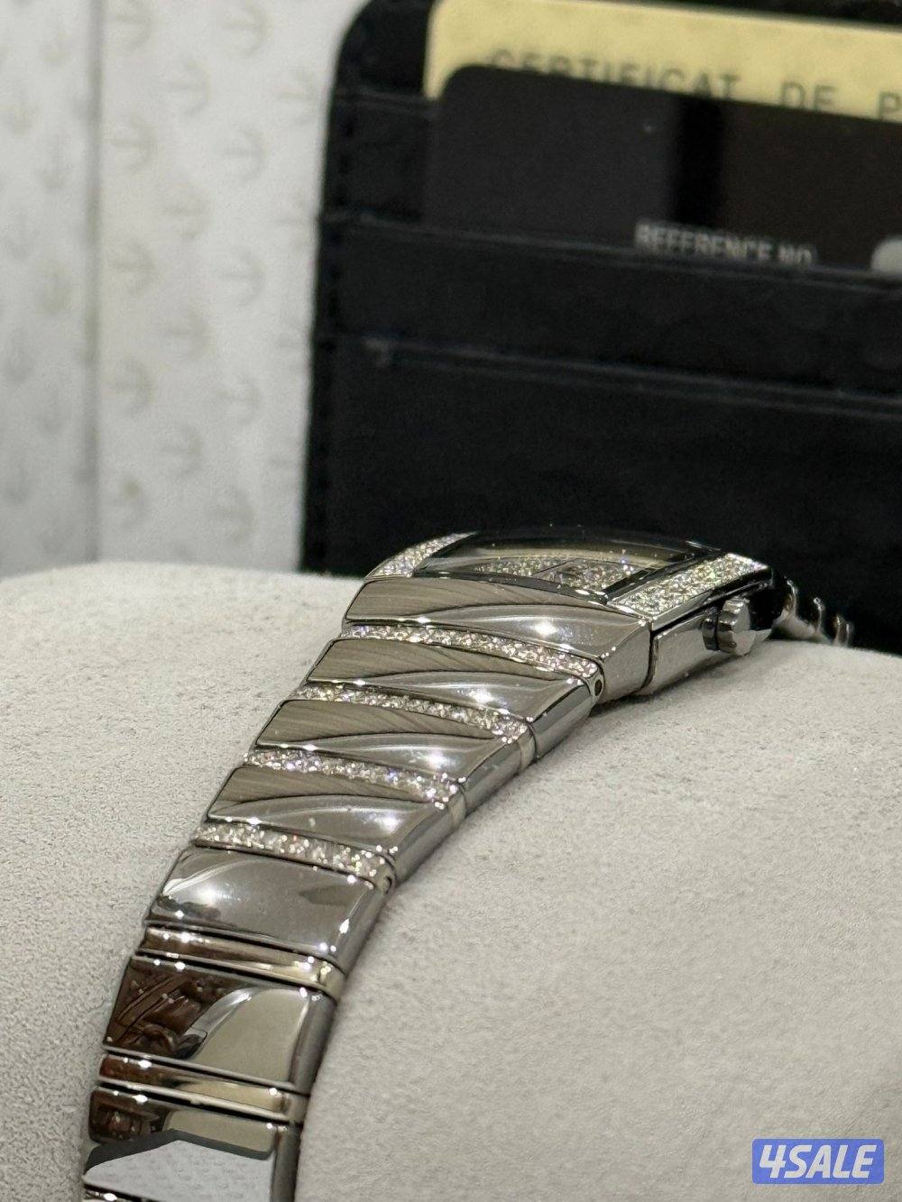 ساعة رادو الماس نسائية3