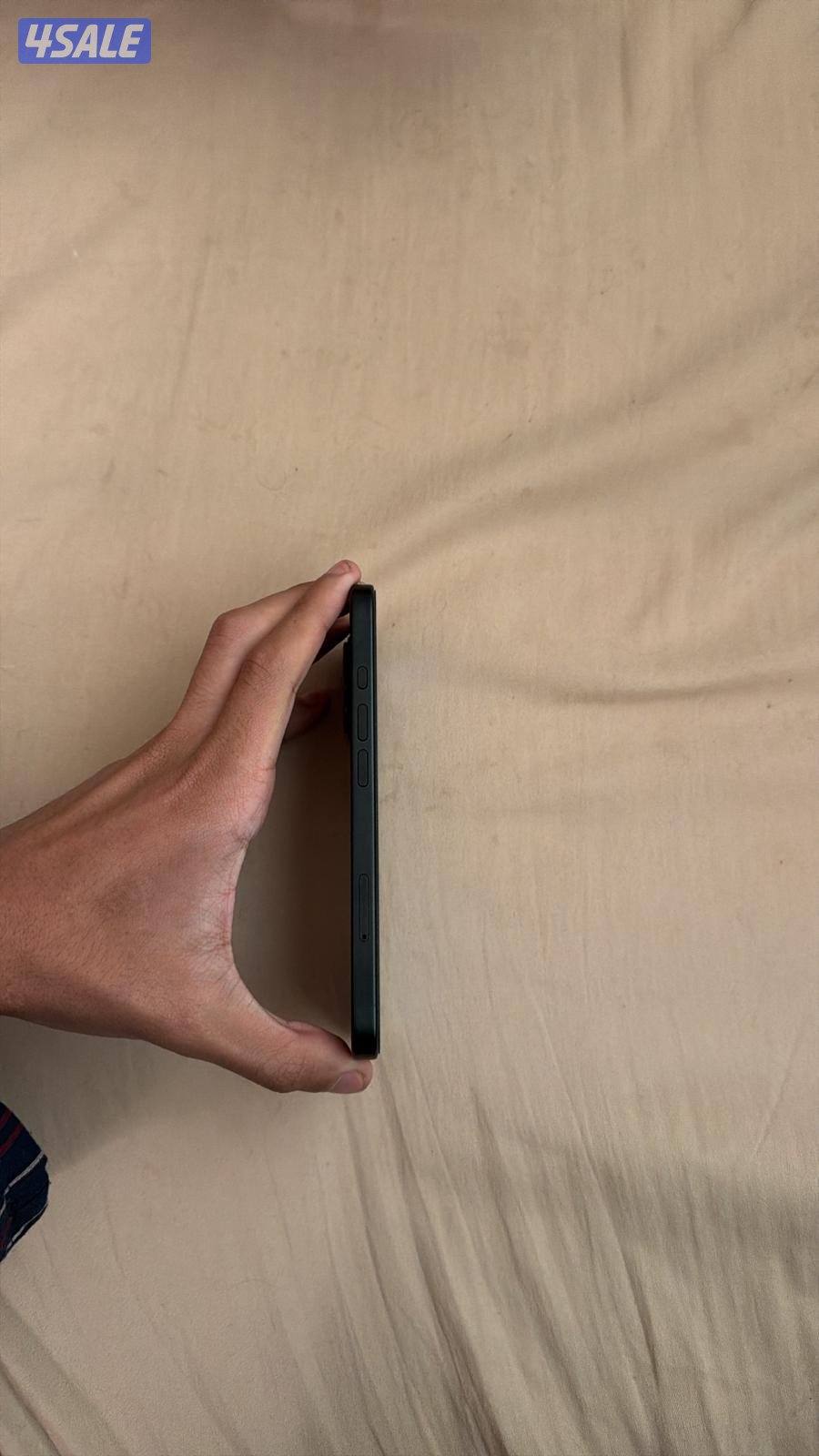 للبيع آيفون 161