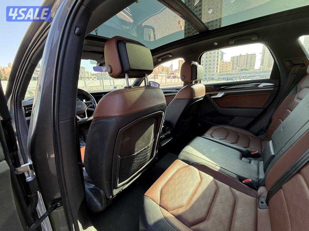 فولكس واجن طوارق 2022 درجة اولى بانوراما8